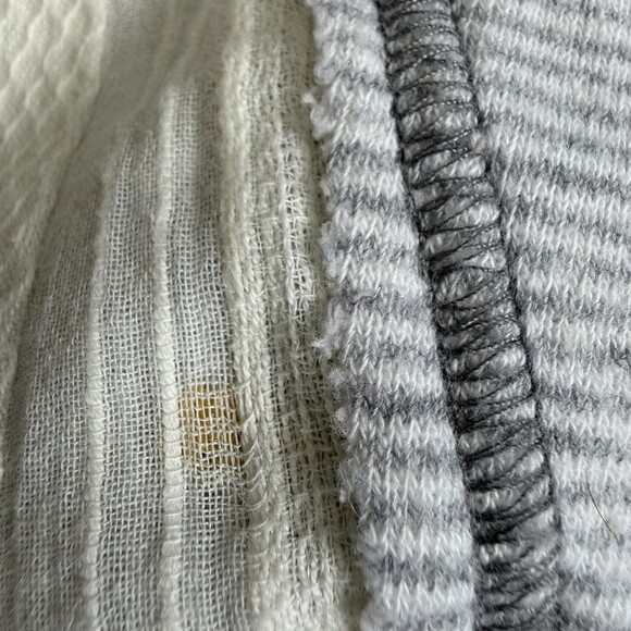 Free People We The Free Top Grey Striped Patchwork Sleeve Thermal Raw Hem Size S - Picture 7 of 11